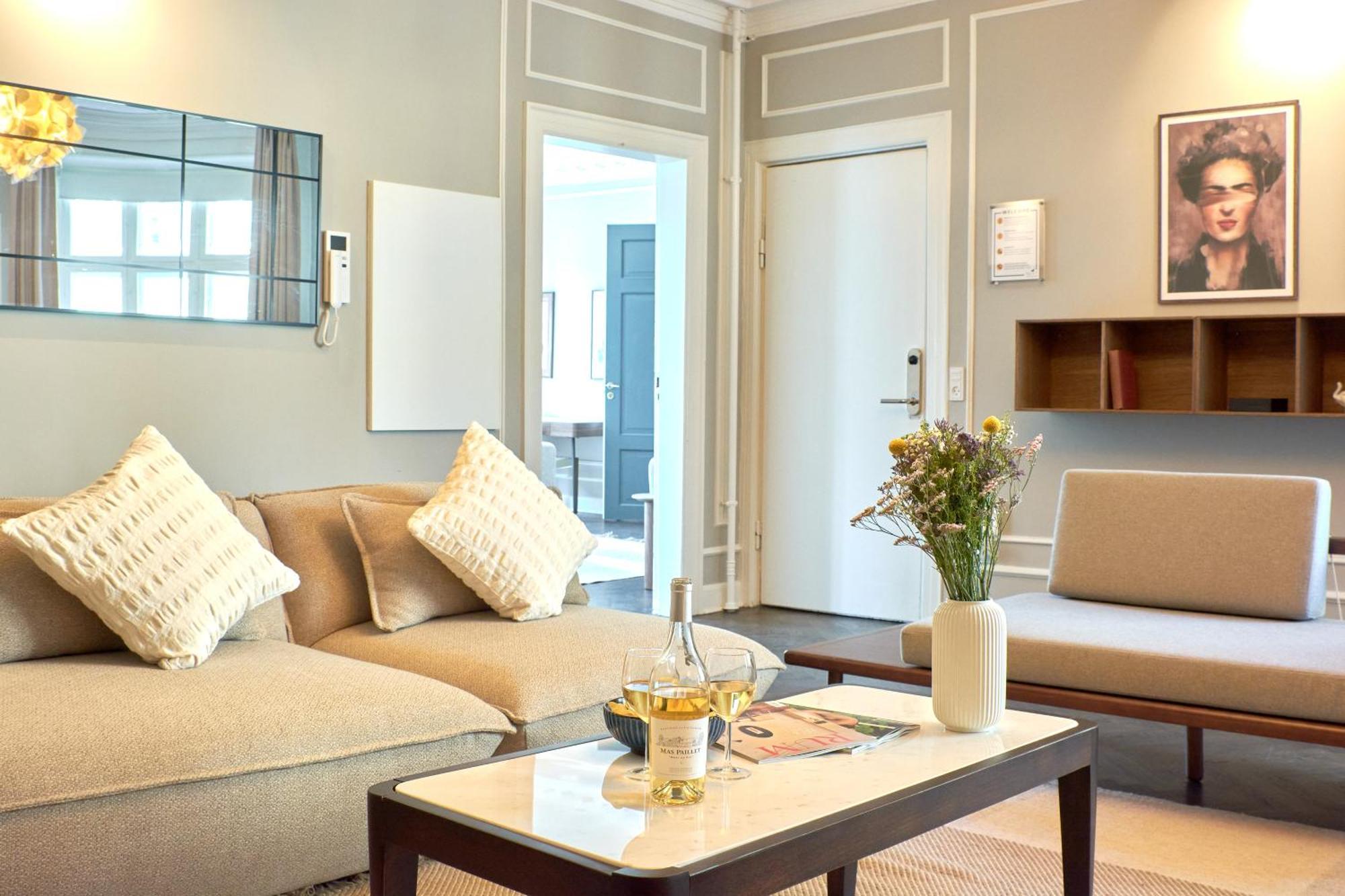 Large 4 Bedroom With Balcony & Bathtub In Cph City โคเปนเฮเกน ภายนอก รูปภาพ